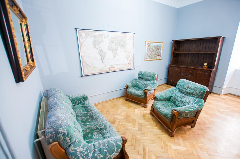 Red Carpet Hostel Краків Екстер'єр фото