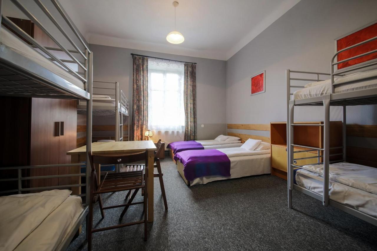 Red Carpet Hostel Краків Екстер'єр фото