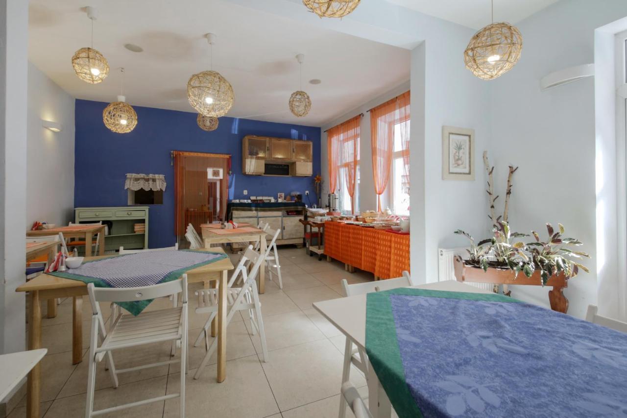 Red Carpet Hostel Краків Екстер'єр фото