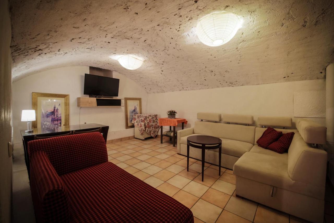 Red Carpet Hostel Краків Екстер'єр фото