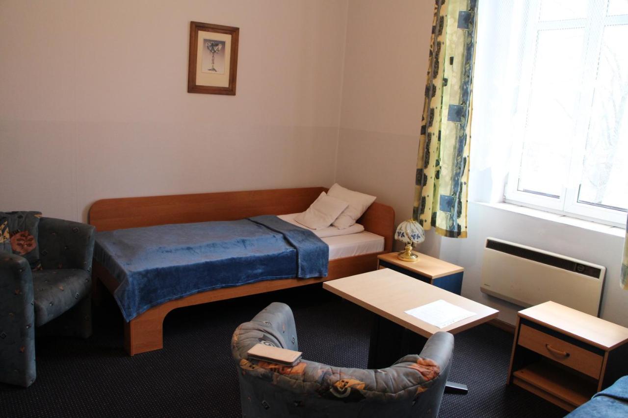 Red Carpet Hostel Краків Екстер'єр фото