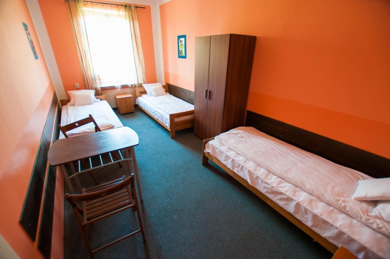 Red Carpet Hostel Краків Екстер'єр фото